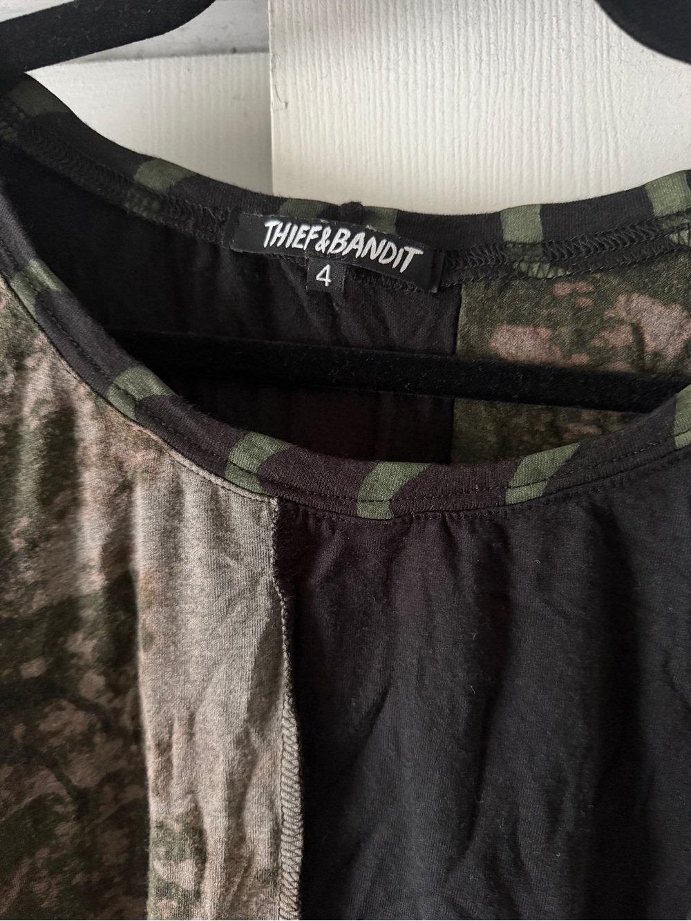 Thief & Bandit Unisex Boxy Tee in Combat Creatures size 4 - Picture 4 of 5